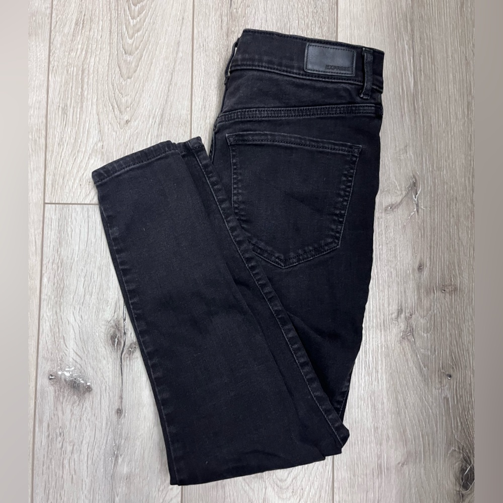 Skinny black denim